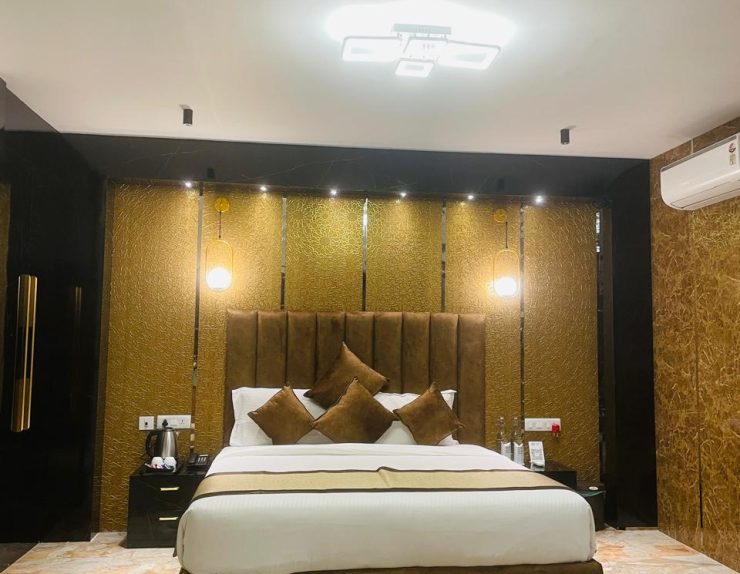 Honeymoon suite